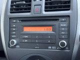 日産純正のCD一体AM/FM電子チューナーラジオが付いています☆