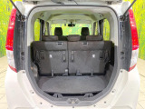 普段のお買い物や通勤、送迎等に十分な荷室スペースを確保しております。セカンドシートを倒すと、大きな荷物の積載も可能です♪