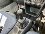 マニュアルトランスミッション車ですので