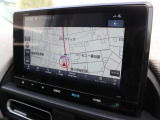 純正ナビ搭載車!!ナビ起動までの時間と地図検索する速度が魅力で、初めての道でも安心・快適なドライブをサポートします!!