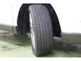 タイヤサイズ 225/55R19。