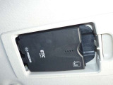 【ETC車載器】スマートインETC搭載!サンバイザーの上に隠れていますので、見た目もすっきりです!抜き忘れに注意してね♪料金所での手間を解消します。通行券を取る際幅寄せに気を使う必要もありません。