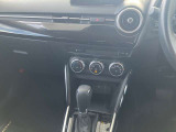 オートエアコンです。シートヒーターも付いてます!