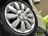 【純正14インチアルミホイール】外観にマッチした純正アルミホイールを装着しております。各種社外アルミホイールや、スタッドレスタイヤも取扱いしております。是非ご相談ください♪
