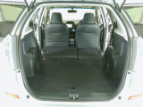 リアシートを倒せば広々荷室の出来上がり。アレンジ次第でさまざまな荷物が積み込めますよ。