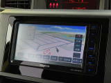 メモリーナビを装着。(ワンセグTVの視聴、Bluetoothの接続可能)