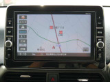 お出かけ際に役に立つ、純正メモリーナビ付き。フルセグTV・DVD再生・Bluethooth・アラウンドビューモニター等、機能も充実しています。