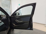 BMWプレミアムセレクション前橋では、高年式低走行モデルからMモデル、年式が経ちなかなかディーラーでは見かけないモデルまで幅広いラインナップで認定中古車を取り扱っております。品質に自信があります。