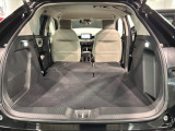 リアシートを倒すと、ラゲッジスペースを広くお使いいただけます!