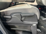 運転席のポジション変更可能!ご自身の運転しやすいポジションでの運転が可能です!