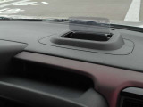 ヘッドアップディスプレイで運転に集中できます。