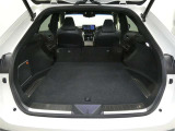 リヤシートのアレンジで、広々したラッゲージスペースが生まれます。