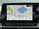 見やすい日産純正ナビゲーションです。
