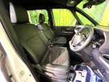 運転席シート廻りは使用感も少なく、良好な状態となっています。丁寧に使われていたことがよくわかりますね。