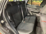 後部座席も気になるようなキズ・汚れやへたり等、大きなダメージはなく、良好な状態です。