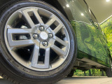 【純正15インチアルミホイール】外観にマッチした純正アルミホイールを装着しております。各種社外アルミホイールや、スタッドレスタイヤも取扱いしております。是非ご相談ください♪