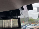 日産純正ドライブレコーダーが付いております!運転中の録画を行ってくれますので、万が一のときに役に立ってくれますよ!