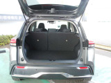 大きく開くリヤハッチ,荷物スペースも確保できます