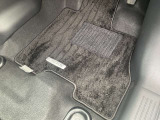 純正フロアマット