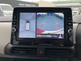 アラウンドビューモニター 駐車場での車庫入れや狭い道路での走行にカメラで確認が出来るので安心です。