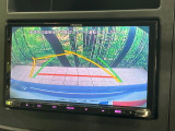 【バックカメラ】駐車時に後方がリアルタイム映像で確認できます。大型商業施設や立体駐車場での駐車時や、夜間のバック時に大活躍!運転スキルに関わらず、今や必須となった装備のひとつです!