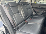 後部座席も気になるようなキズ・汚れやへたり等、大きなダメージはなく、良好な状態です。
