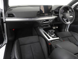 Audiのインテリアはエクステリア同様、優れたデザイン性とクオリティ、そして機能性を兼ね備えております。