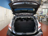 ラゲッジスペースは、日常において充分な広さを確保☆開口部も広く、積み下ろしもラクラクです♪♪