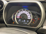 【スピードメーター】メーターがシンプルで見やすく運転しやすいですね!