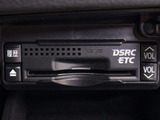 ★ETC(DSRC)が装備されています!!社外品とは違い収まりの良いデザインが人気!高速道路を利用する際は必需品ですよね!!ストレス無く料金所を通過出来ます!!