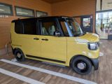 ホンダセンシングはレーダーとカメラにより、衝突回避を支援し、被害を軽減します。