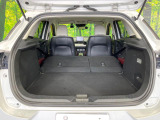 後席を格納すると、これだけの広さが!シーンに合わせたシートアレンジで、大きな荷物も積むことが出来ます♪