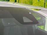 【トヨタセーフティセンス】走行中に前方の車両等を認識し、衝突しそうな時は警報とブレーキで衝突回避と被害軽減をアシスト。より安全にドライブをお楽しみいただけます。