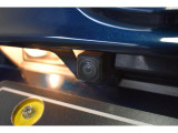 バックカメラ(後方の見えにくい部分や駐車時にとっても便利です!車を大事にされる方には、必須アイテムです!)