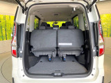 普段のお買い物や通勤、送迎等に十分な荷室スペースを確保しております。セカンドシートを倒すと、大きな荷物の積載も可能です♪