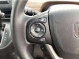 便利なステアリングスイッチも装備!運転中のオーディオ操作も安心です☆彡