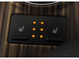 シートヒーターを装備しています!高級車ならではの装備です!シートが暖まりますので、寒い冬場も快適にご乗車頂けます!腰にも優しい!お子様や女性にも嬉しい装備ですね!!