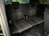 3列目シートはもちろん状態良好☆大人でもゆったりと座って頂けますので、大人数でのお出かけもラクラクです♪ご家族で、気の知れた仲間で、ドライブに行くのが楽しみですね♪