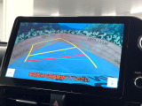 【バックカメラ】駐車時に後方がリアルタイム映像で確認できます。大型商業施設や立体駐車場での駐車時や、夜間のバック時に大活躍!運転スキルに関わらず、今や必須となった装備のひとつです!