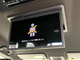 【フリップダウンモニター】大画面モニターで後席でもエンタメをお楽しみいただけます。小さなお子様にも大人気の装備です♪