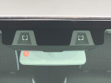 【スズキ セーフティサポート】走行中に前方の車両等を認識し、衝突しそうな時は警報とブレーキで衝突回避と被害軽減をアシスト。より安全にドライブをお楽しみいただけます。