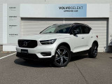 XC40 T4 AWD R-Design クリスタルホワイトパール パノラマサンルーフ・純正HDDナビ・360&deg;カメラ・フルセグTV・パワーシート・シートヒーター・ACC・ハーフレザー・ステアリングヒーター