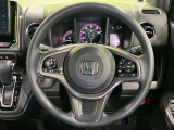 ステアリングも使用感が少なく、きれいな状態となっております♪