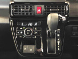 温度を設定すれば、自動で車内の温度管理をしてくれる優れものです♪ATミッションで運転楽々
