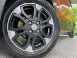 【純正15インチアルミホイール】外観にマッチした純正アルミホイールを装着しております。各種社外アルミホイールや、スタッドレスタイヤも取扱いしております。是非ご相談ください♪