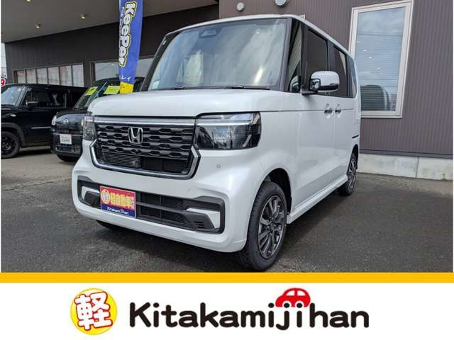 N-BOXカスタム  カスタム 660 4WD