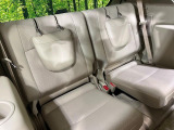 3列目シートはもちろん状態良好☆大人でもゆったりと座って頂けますので、大人数でのお出かけもラクラクです♪ご家族で、気の知れた仲間で、ドライブに行くのが楽しみですね♪