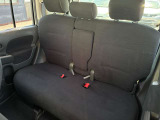 後席も使用感少なく綺麗な状態を保っております。