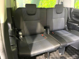 3列目シートはもちろん状態良好☆大人でもゆったりと座って頂けますので、大人数でのお出かけもラクラクです♪ご家族で、気の知れた仲間で、ドライブに行くのが楽しみですね♪