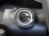 スマートキー装備車なので、キーを取り出さなくてもエンジン始動が可能です。